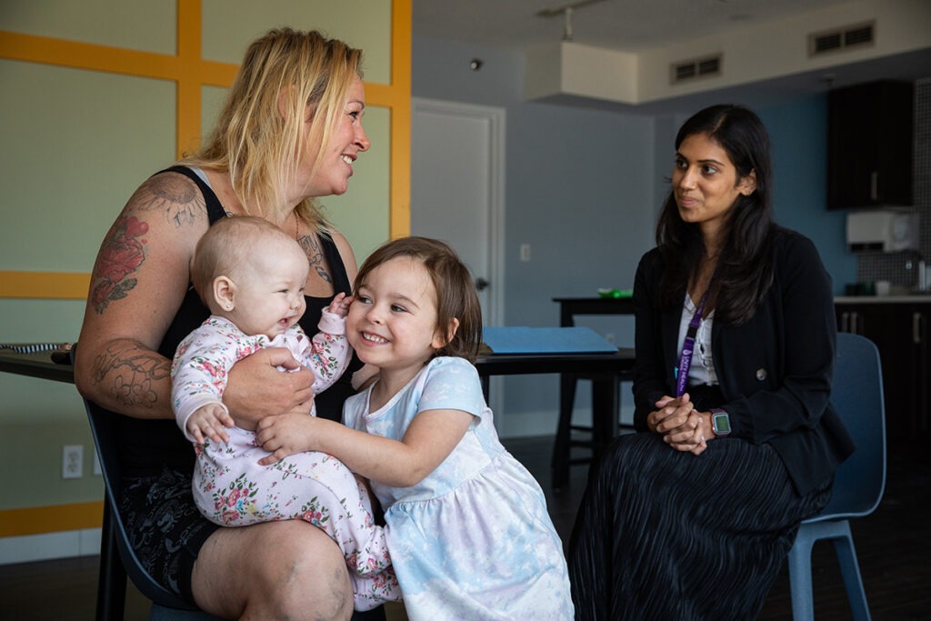 My Baby and Me clinic at St. Michael's offers low-barrier support to moms  grappling with substance use - Unity Health Toronto